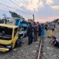 Truk Box Tertabrak KA Pangrango di Cibadak Sukabumi, Dua Warga Turut Menjadi Korban