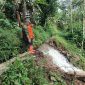 Cuaca Ekstrem Terjang Sukabumi, Longsor Putus Saluran Irigasi Warga di Cidahu