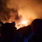 Diduga Berasal dari Kompor Gas, Tiga Unit Rumah di Curugkembar Sukabumi Ludes Terbakar